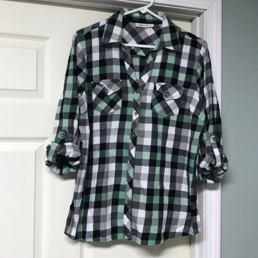Women’s plaid shirt